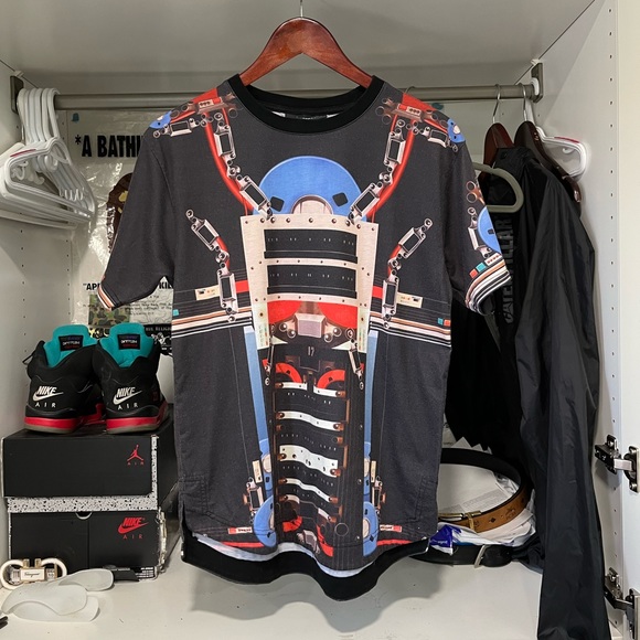 Givenchy shirt - Picture 1 of 8